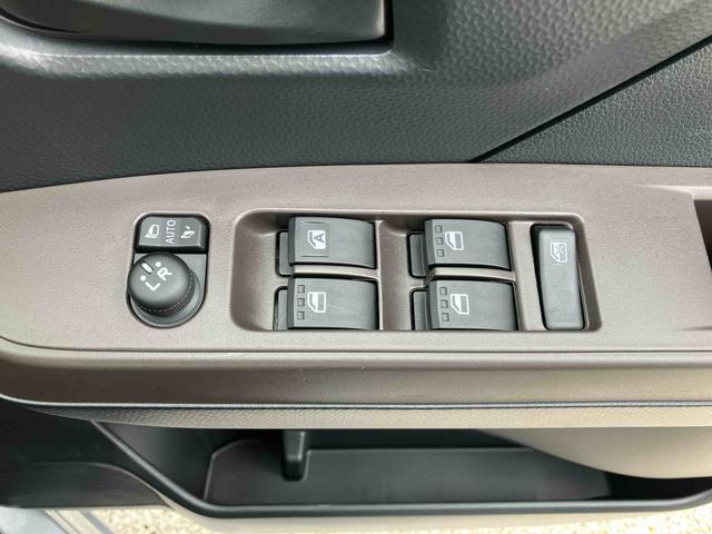 トールＸ　９インチディスプレイオーディオ装備保証　新車保証・まごころ保証　１年間・走行距離無制限付き（東京都）の中古車