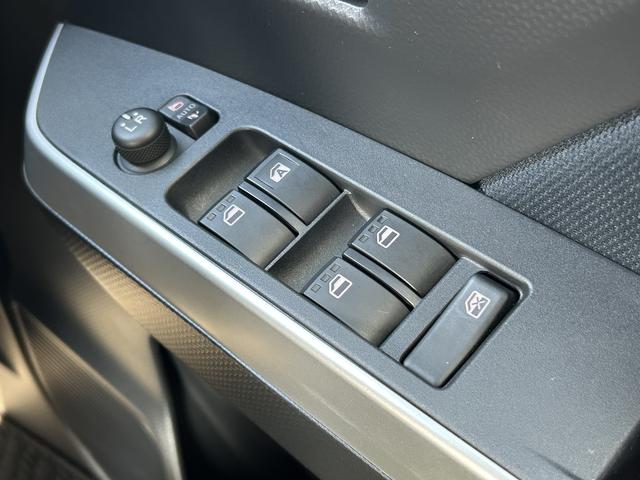 トールカスタムＧ　９インチディスプレイオーディオ　パノラマモニター保証　新車保証・まごころ保証　１年間・走行距離無制限付き（東京都）の中古車