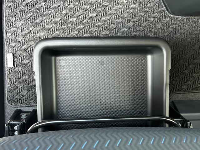 トールカスタムＧ　９インチディスプレイオーディオ　パノラマモニター保証　新車保証・まごころ保証　１年間・走行距離無制限付き（東京都）の中古車