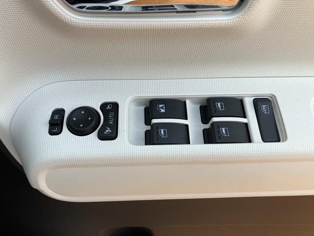 ムーヴキャンバスストライプスＧ　ブルートゥース・ＵＳＢチューナーパノラマモニター対応保証　新車保証・まごころ保証　１年間・走行距離無制限付き（東京都）の中古車