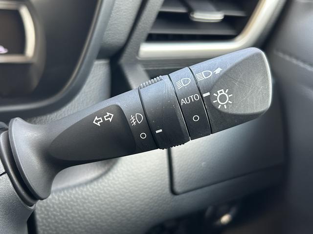 トールカスタムＧ　９インチディスプレイオーディオ　パノラマモニター保証　新車保証・まごころ保証　１年間・走行距離無制限付き　純正９インチナビ　パノラマモニター　キーフリーシステム　両側電動スライドドア　アダプティブクルーズコントロール　コーナーセンサー（東京都）の中古車