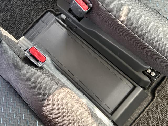 トールカスタムＧ　９インチディスプレイオーディオ　パノラマモニター保証　新車保証・まごころ保証　１年間・走行距離無制限付き　純正９インチナビ　パノラマモニター　キーフリーシステム　両側電動スライドドア　アダプティブクルーズコントロール　コーナーセンサー（東京都）の中古車