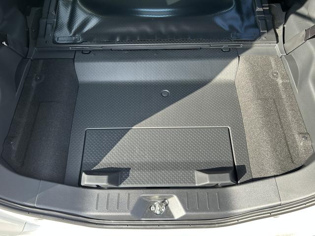 トールカスタムＧ　９インチディスプレイオーディオ　パノラマモニター保証　新車保証・まごころ保証　１年間・走行距離無制限付き　純正９インチナビ　パノラマモニター　キーフリーシステム　両側電動スライドドア　アダプティブクルーズコントロール　コーナーセンサー（東京都）の中古車