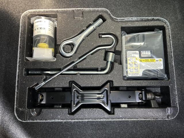 トールカスタムＧ　９インチディスプレイオーディオ　パノラマモニター保証　新車保証・まごころ保証　１年間・走行距離無制限付き　純正９インチナビ　パノラマモニター　キーフリーシステム　両側電動スライドドア　アダプティブクルーズコントロール　コーナーセンサー（東京都）の中古車