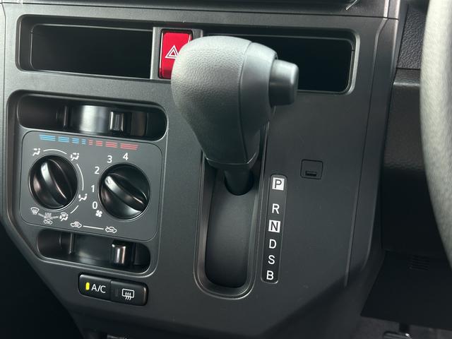 トールＸ　９インチディスプレイオーディオ装備保証　新車保証・まごころ保証　１年間・走行距離無制限付き（東京都）の中古車