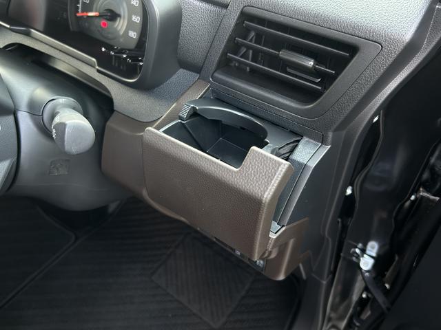 トールＸ　９インチディスプレイオーディオ装備保証　新車保証・まごころ保証　１年間・走行距離無制限付き（東京都）の中古車