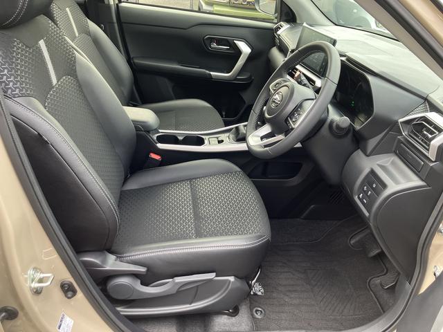 ロッキープレミアムＧ　ＨＥＶ　９インチディスプレイオーディオ装備保証　新車保証・まごころ保証　１年間・走行距離無制限付き（東京都）の中古車