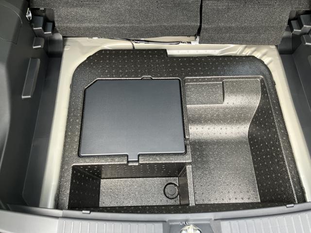 ロッキープレミアムＧ　ＨＥＶ　９インチディスプレイオーディオ装備保証　新車保証・まごころ保証　１年間・走行距離無制限付き（東京都）の中古車