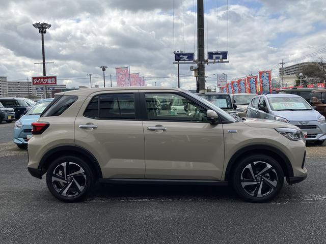 ロッキープレミアムＧ　ＨＥＶ　９インチディスプレイオーディオ装備保証　新車保証・まごころ保証　１年間・走行距離無制限付き（東京都）の中古車