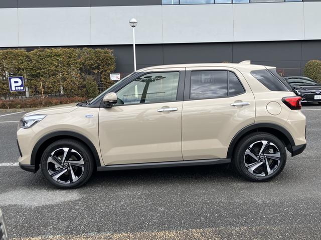 ロッキープレミアムＧ　ＨＥＶ　９インチディスプレイオーディオ装備保証　新車保証・まごころ保証　１年間・走行距離無制限付き（東京都）の中古車