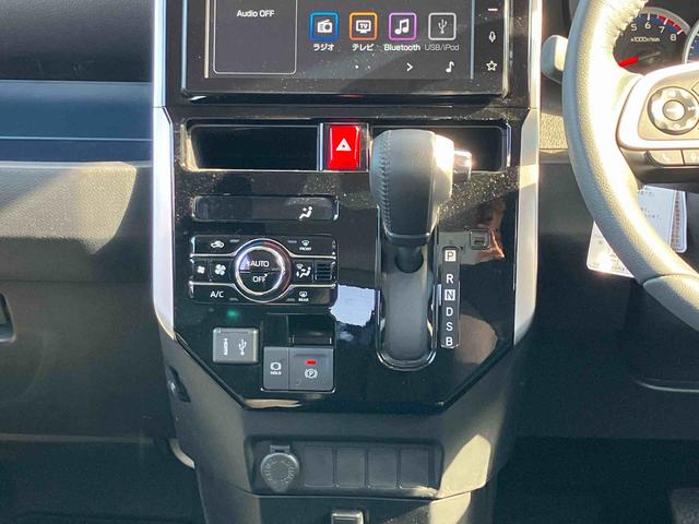 トールカスタムＧ　９インチディスプレイオーディオ　パノラマモニター新車保証・まごころ保証　１年間・走行距離無制限　９インチスマホ連携ディスプレイオーディオ　パノラマモニター対応カメラ　アダプティブクルーズコントロール　電動パーキングブレーキ　両側電動スライドドア（東京都）の中古車