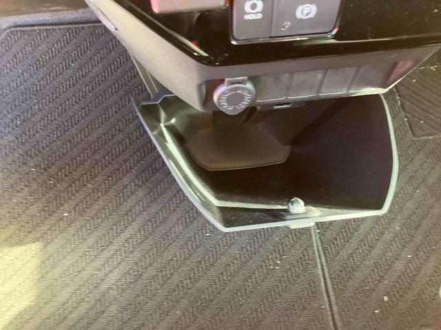 トールカスタムＧ　９インチディスプレイオーディオ　パノラマモニター新車保証・まごころ保証　１年間・走行距離無制限　９インチスマホ連携ディスプレイオーディオ　パノラマモニター対応カメラ　アダプティブクルーズコントロール　電動パーキングブレーキ　両側電動スライドドア（東京都）の中古車