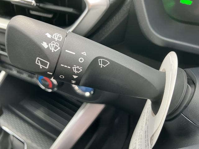 ロッキープレミアムＧ　ＨＥＶ　９インチディスプレイオーディオ装備保証　新車保証・まごころ保証　１年間・走行距離無制限付き（東京都）の中古車