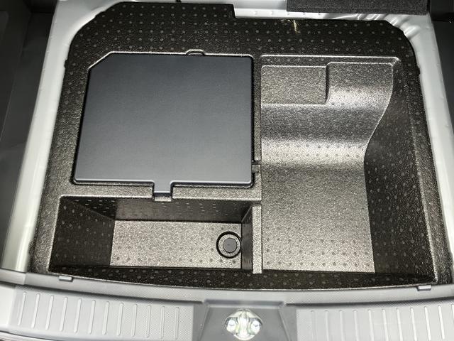 ロッキープレミアムＧ　ＨＥＶ　９インチディスプレイオーディオ装備保証　新車保証・まごころ保証　１年間・走行距離無制限付き（東京都）の中古車