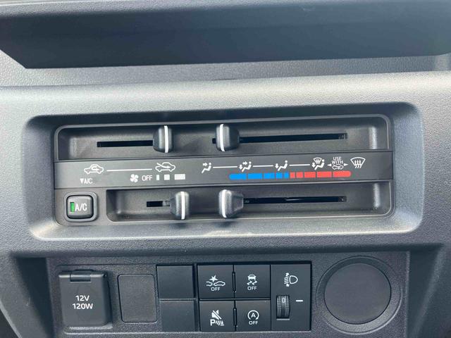 ハイゼットトラックスタンダードワイドＢｌｕｅｔｏｏｔｈ／ＵＳＢチューナー装備保証　新車保証・まごころ保証　１年間・走行距離無制限付き　走行距離１４８４ｋｍ　ワイドＢｌｕｅｔｏｏｔｈ／ＵＳＢチューナー　マニュアルエアコン　　コーナーセンサー　オートライト（東京都）の中古車