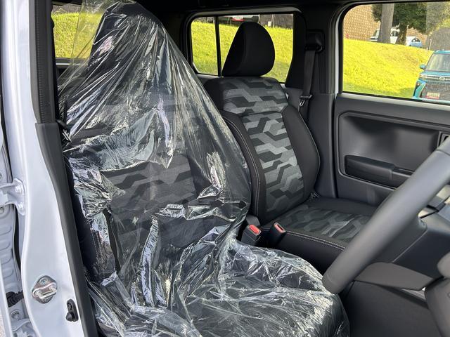 タフトＧ　ダーククロムベンチャー　届け出済み未使用車保証　新車保証・まごころ保証　１年間・走行距離無制限付き・アダプティブクルーズコントロール付き・ＬＥＤヘッドライト装備・シートヒーター装備（東京都）の中古車