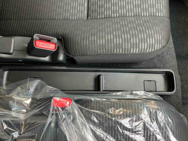 ハイゼットカーゴクルーズターボ　　届け出済み未使用車保証　新車保証・まごころ保証　１年間・走行距離無制限付き・スマートインナーミラー装備・両ドアスライドドア・ｌ電動格納ミラー装備（東京都）の中古車