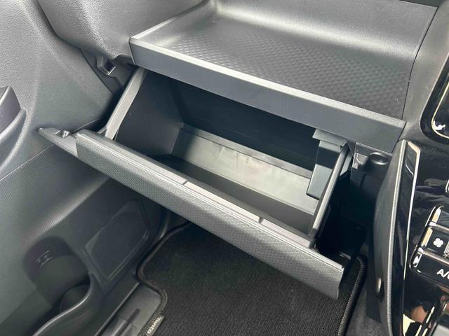 タントカスタムＲＳ　両側電動スライドドア　電動パーキングブレーキ保証１年間距離無制限付き　両側電動スライドドア　ＬＥＤヘッドランプ　ＬＥＤフォグランプ　オートライト　ミラクルオープンドア　運転席シートヒーター　運転席シートリフター　オートエアコン（東京都）の中古車