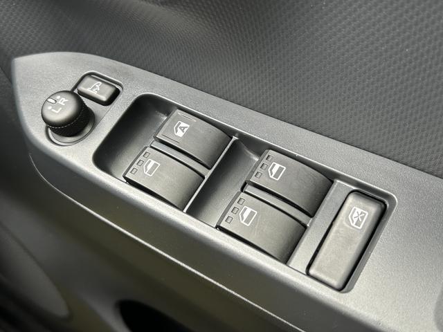 ミライースＸ　ＳＡIIIワイドＢｌｕｅｔｏｏｔｈ／ＵＳＢチューナー装備保証　新車保証・まごころ保証　１年間・走行距離無制限付き　電動ミラー　キーレスエントリーシステム　ｉ−ｓｔｏｐ　ブルートゥース　ＬＥＤヘットランプ　衝突安全ボディ　禁煙　ワンオーナー車　Ｂカメラ（東京都）の中古車