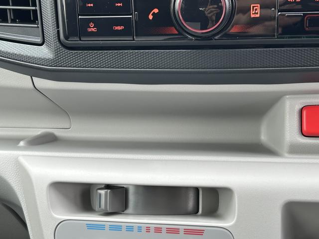 ミライースＸ　ＳＡIIIワイドＢｌｕｅｔｏｏｔｈ／ＵＳＢチューナー装備保証　新車保証・まごころ保証　１年間・走行距離無制限付き　電動ミラー　キーレスエントリーシステム　ｉ−ｓｔｏｐ　ブルートゥース　ＬＥＤヘットランプ　衝突安全ボディ　禁煙　ワンオーナー車　Ｂカメラ（東京都）の中古車