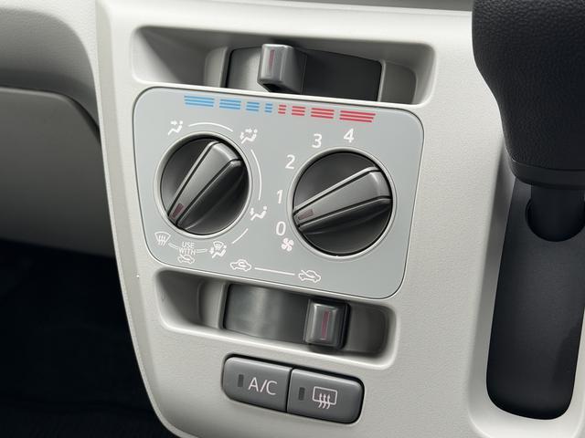 ミライースＸ　ＳＡIIIワイドＢｌｕｅｔｏｏｔｈ／ＵＳＢチューナー装備保証　新車保証・まごころ保証　１年間・走行距離無制限付き　衝突軽減ブレーキ搭載車　コーナーセンサー付き　電動電格ミラー　セキュリティ　Ｗエアーバック　車線逸脱警告　禁煙　Ｂカメラ　ＬＥＤランプ（東京都）の中古車