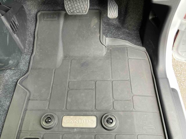 ムーヴキャンバスストライプスＧスマアシ　ダイハツ予防安全機能　置きラクボックス　ホットカップホルダー　オートブレーキホールド付き電動パーキング　前席シートヒーター　オートライト　オートハイビーム　ＬＥＤヘッドライト（千葉県）の中古車