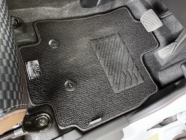 タントカスタムＸ　ｅｃｏ　ＩＤＬＥ非装着車サポカーＳワイド適合　ミラクルオープンドア　Ｂカメラ　両側オートスライドドア　ステアリングスイッチ　シートヒーター　電動パーキングブレーキ　コーナーセンサー　オートエアコン　Ｐスタート　キーフリー（神奈川県）の中古車