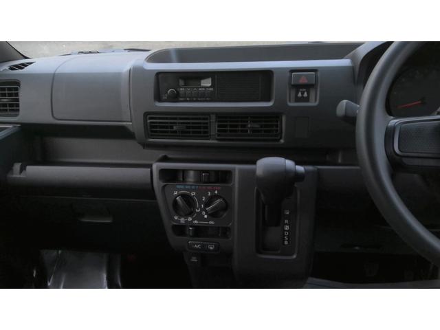 ハイゼットカーゴDXサポカーSワイド適合 ラジオ エアコン アクセサリーソケット コーナーセンサー アイドリングストップ 光軸調整ダイヤル 横滑り防止機能 誤発進抑制機能 パワーウインドウ キーレス(神奈川県)の中古車