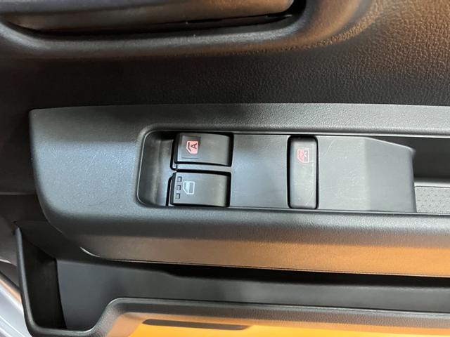 ハイゼットカーゴDXサポカーSワイド適合 ラジオ エアコン アクセサリーソケット コーナーセンサー アイドリングストップ 光軸調整ダイヤル 横滑り防止機能 誤発進抑制機能 パワーウインドウ キーレス(神奈川県)の中古車