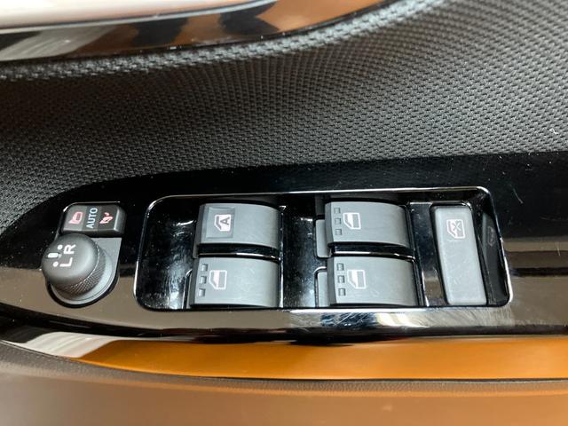 ムーヴカスタム　ＲＳ　ハイパーリミテッドＳＡIIIサポカーＳワイド適合　パノラマモニター対応　オートエアコン　ＵＳＢ接続端子　ステアリングスイッチ　Ｐスタート　運転席シートヒーター　アイドリングストップ　電動格納ミラー　オートハイビーム　キーフリー（神奈川県）の中古車