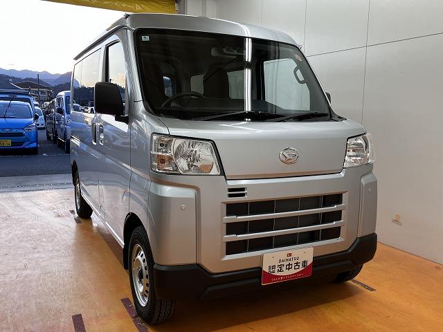 ハイゼットカーゴＤＸサポカーＳワイド適合　ラジオ　エアコン　アクセサリーソケット　コーナーセンサー　アイドリングストップ　光軸調整ダイヤル　横滑り防止機能　誤発進抑制機能　パワーウインドウ　キーレス（神奈川県）の中古車