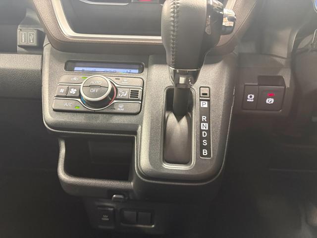 ムーヴＲＳ１０インチカーナビ　前後ドラレコ　パノラマモニター対応　ステアリングスイッチ　全車速追従機能付ＡＣＣ　両側オートスライドドア　Ｐスタート　コーナーセンサー　アクセサリーソケット　電動格納ミラー（神奈川県）の中古車