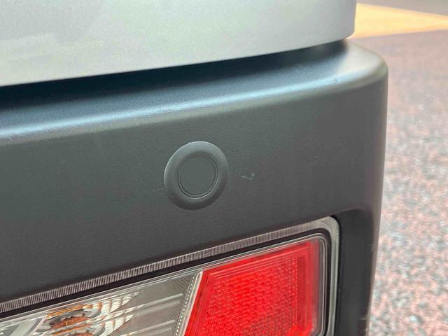 ハイゼットカーゴデラックス　リヤベンチシート　ＥＴＣ車載器　キーレス保証１年間距離無制限付き　前席パワーウインドウ　アイドリングストップ　キーレスエントリー　リヤベンチシート　コーナーセンサー　エアコン　オーバーヘッドシェルフ　誤発進抑制制御機能（東京都）の中古車