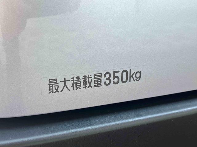 ハイゼットカーゴデラックス　リヤベンチシート　ＥＴＣ車載器　キーレス保証１年間距離無制限付き　前席パワーウインドウ　アイドリングストップ　キーレスエントリー　リヤベンチシート　コーナーセンサー　エアコン　オーバーヘッドシェルフ　誤発進抑制制御機能（東京都）の中古車