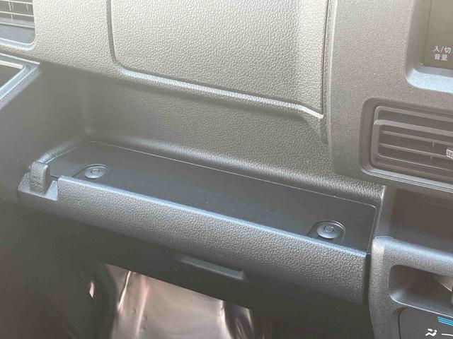 ハイゼットカーゴデラックス　リヤベンチシート　ＥＴＣ車載器　キーレス保証１年間距離無制限付き　前席パワーウインドウ　アイドリングストップ　キーレスエントリー　リヤベンチシート　コーナーセンサー　エアコン　オーバーヘッドシェルフ　誤発進抑制制御機能（東京都）の中古車