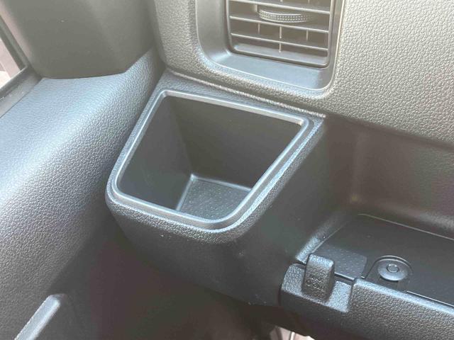 ハイゼットカーゴデラックス　リヤベンチシート　ＥＴＣ車載器　キーレス保証１年間距離無制限付き　前席パワーウインドウ　アイドリングストップ　キーレスエントリー　リヤベンチシート　コーナーセンサー　エアコン　オーバーヘッドシェルフ　誤発進抑制制御機能（東京都）の中古車