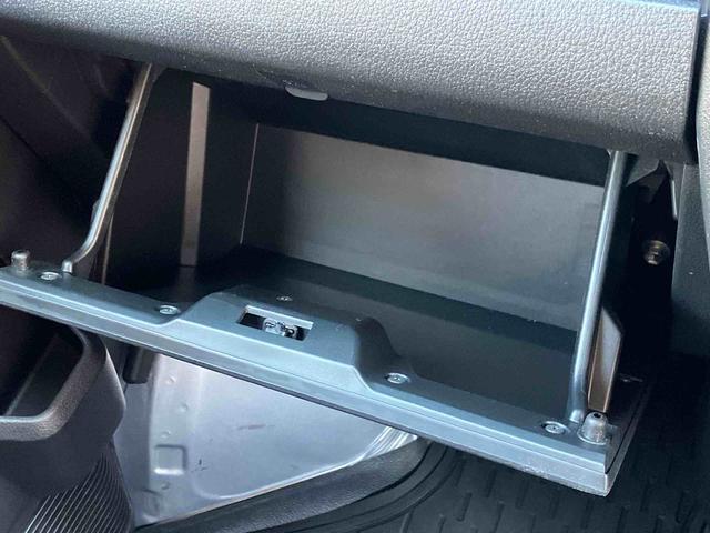 ハイゼットカーゴデラックス　リヤベンチシート　ＥＴＣ車載器　キーレス保証１年間距離無制限付き　前席パワーウインドウ　アイドリングストップ　キーレスエントリー　リヤベンチシート　コーナーセンサー　エアコン　オーバーヘッドシェルフ　誤発進抑制制御機能（東京都）の中古車