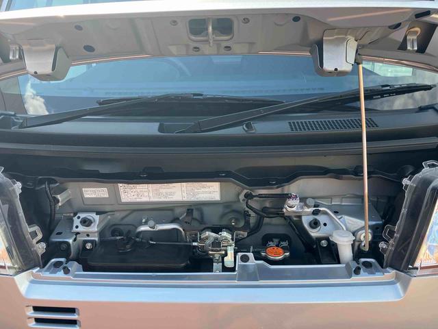 ハイゼットカーゴデラックス　リヤベンチシート　ＥＴＣ車載器　キーレス保証１年間距離無制限付き　前席パワーウインドウ　アイドリングストップ　キーレスエントリー　リヤベンチシート　コーナーセンサー　エアコン　オーバーヘッドシェルフ　誤発進抑制制御機能（東京都）の中古車