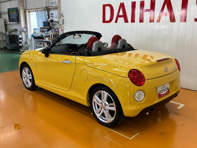 コペンセロオープンカー　二人乗　アクティブトップ　スポーツシート　Ｐスタート　シートヒーター　ステアリングスイッチ　アイドリングストップ　横滑り防止装置　キーフリー（神奈川県）の中古車