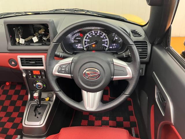 コペンセロオープンカー　二人乗　アクティブトップ　スポーツシート　Ｐスタート　シートヒーター　ステアリングスイッチ　アイドリングストップ　横滑り防止装置　キーフリー（神奈川県）の中古車