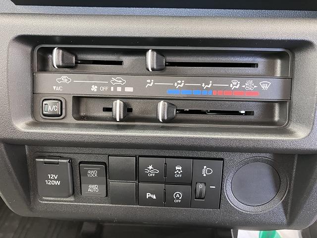 ハイゼットトラックスタンダード４ＷＤ　サポカーＳワイド適合　三方開　ゴムマット　ラジオ　エアコン　光軸調整ダイヤル　コーナーセンサー　アイドリングストップ　横滑り防止機能　誤発進抑制機能（神奈川県）の中古車