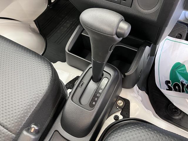 ハイゼットトラックスタンダード４ＷＤ　サポカーＳワイド適合　三方開　ゴムマット　ラジオ　エアコン　光軸調整ダイヤル　コーナーセンサー　アイドリングストップ　横滑り防止機能　誤発進抑制機能（神奈川県）の中古車