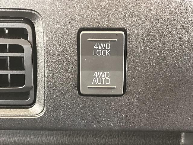 ハイゼットカーゴＤＸ４ＷＤ　サポカーＳワイド適合　ラジオ　エアコン　アクセサリーソケット　コーナーセンサー　アイドリングストップ　光軸調整ダイヤル　横滑り防止機能　誤発進抑制機能　パワーウインドウ　キーレス（神奈川県）の中古車