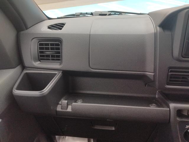 ハイゼットカーゴDXサポカーSワイド適合 オーディオ エアコン アクセサリーソケット コーナーセンサー アイドリングストップ 光軸調整ダイヤル 横滑り防止機能 誤発進抑制機能 パワーウインドウ キーレス(神奈川県)の中古車