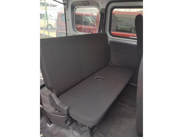 ハイゼットカーゴDXサポカーSワイド適合 オーディオ エアコン アクセサリーソケット コーナーセンサー アイドリングストップ 光軸調整ダイヤル 横滑り防止機能 誤発進抑制機能 パワーウインドウ キーレス(神奈川県)の中古車