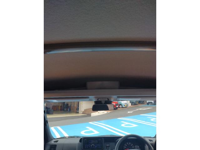 ハイゼットカーゴDXサポカーSワイド適合 オーディオ エアコン アクセサリーソケット コーナーセンサー アイドリングストップ 光軸調整ダイヤル 横滑り防止機能 誤発進抑制機能 パワーウインドウ キーレス(神奈川県)の中古車