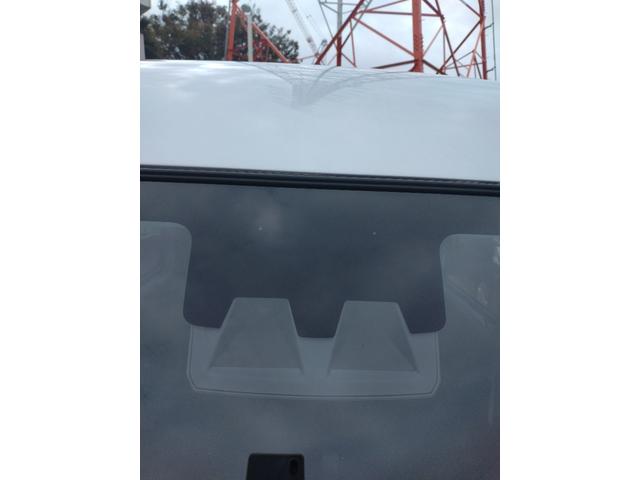 ハイゼットカーゴDXサポカーSワイド適合 オーディオ エアコン アクセサリーソケット コーナーセンサー アイドリングストップ 光軸調整ダイヤル 横滑り防止機能 誤発進抑制機能 パワーウインドウ キーレス(神奈川県)の中古車