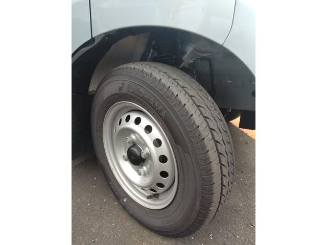 ハイゼットカーゴDXサポカーSワイド適合 オーディオ エアコン アクセサリーソケット コーナーセンサー アイドリングストップ 光軸調整ダイヤル 横滑り防止機能 誤発進抑制機能 パワーウインドウ キーレス(神奈川県)の中古車