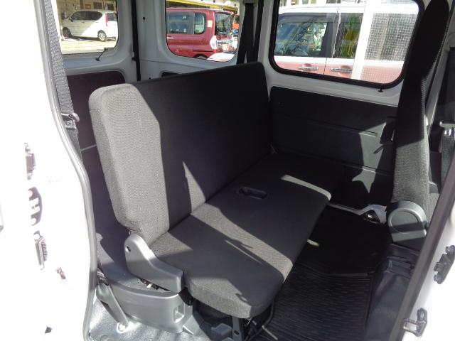 ハイゼットカーゴDXサポカーSワイド適合 ラジオ エアコン アクセサリーソケット コーナーセンサー アイドリングストップ 光軸調整ダイヤル 横滑り防止機能 誤発進抑制機能 パワーウインドウ キーレス(神奈川県)の中古車