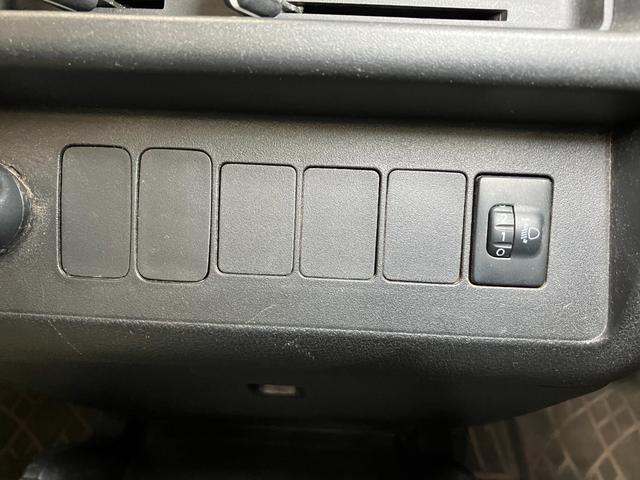 ハイゼットトラックスタンダード５段マニュアルシフト　三方開　ラジオ　エアコン　光軸調整ダイヤル　パワーステアリング（神奈川県）の中古車